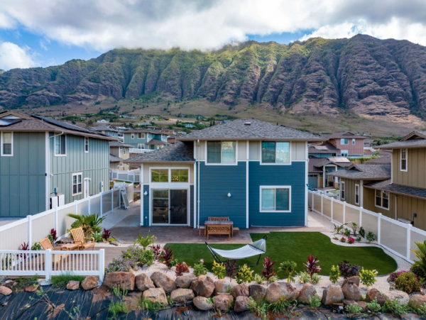 Luxurious Oahu Retreat: Two Villas, Perfect for Groups